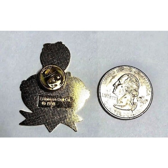 1998 Effanbee Doll Club, Member's Lapel Pin - Picture 2 of 3